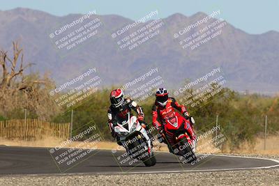 media/Oct-09-2022-SoCal Trackdays (Sun) [[95640aeeb6]]/Turn 3 (930am)/